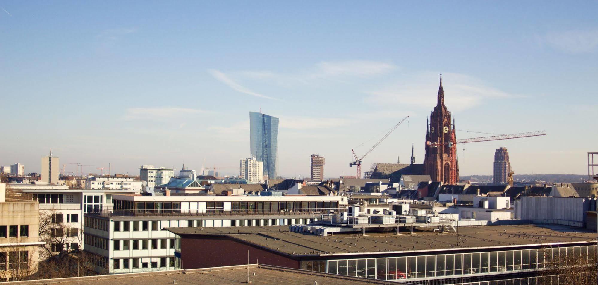 โรงแรม เซ็นทรุม อัน แดร์ ฮอพท์วาคเคอ Frankfurt am Main ภายนอก รูปภาพ